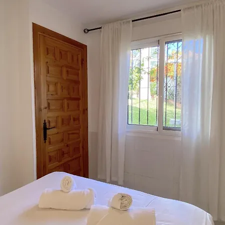 Fuer 3 Personen Ca 35 Qm In Nerja, Andalusien Costa Del Sol * Nerja